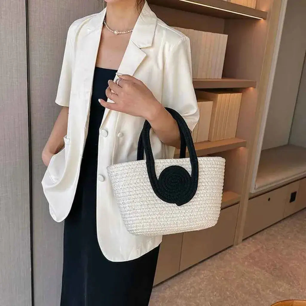 Nature Beige Straw Clutch