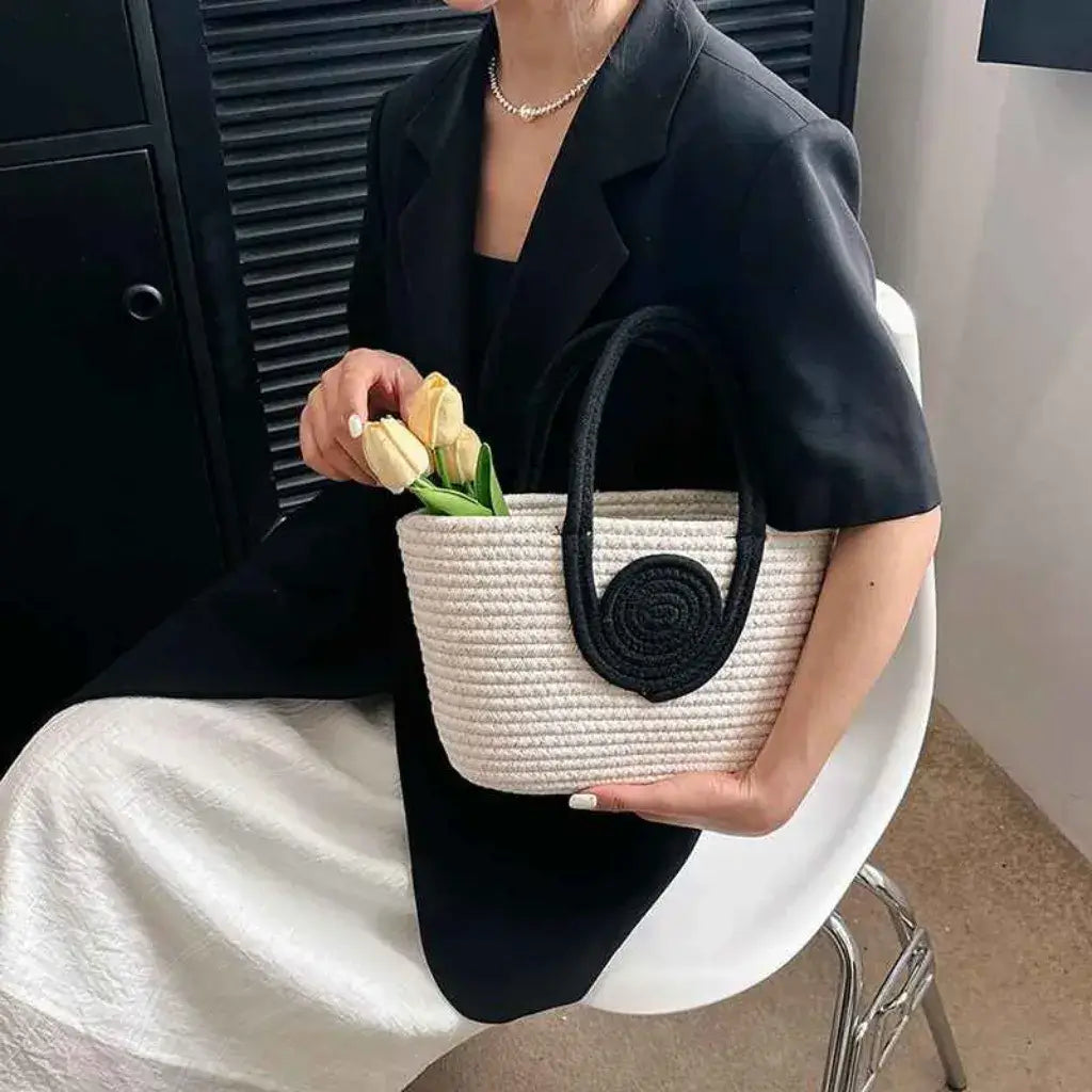 Nature Beige Straw Clutch