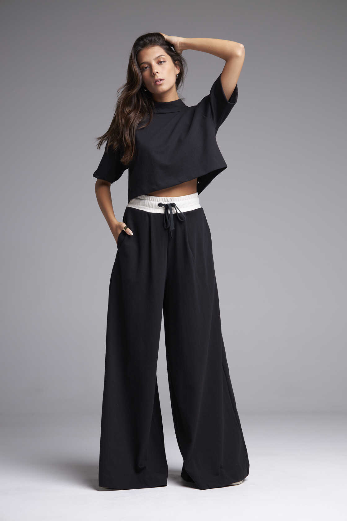 Harmonia Crop Top - Black