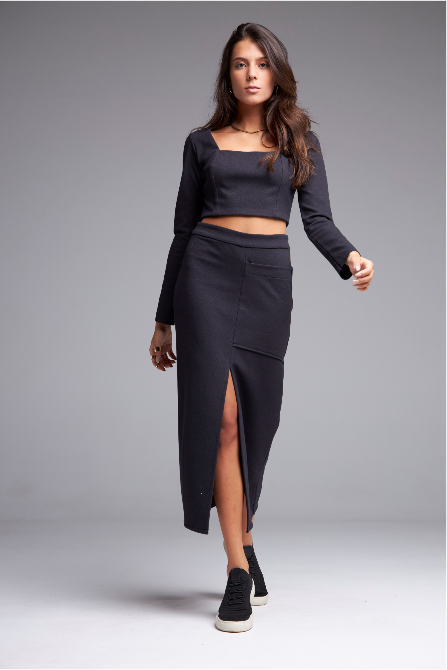 Singular Crop Top - Black